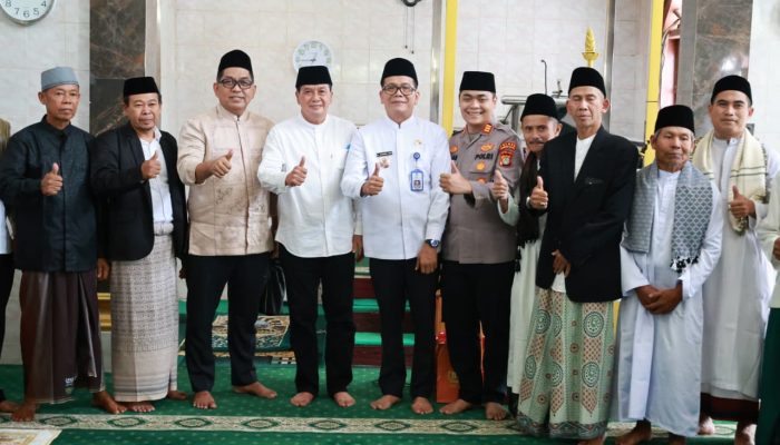 Serap Aspirasi Warga Kadusirung Pagedangan , Bupati Gelar Jumping