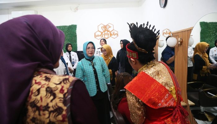 Tinawati Andra Soni Bangkitkan Kepercayaan Diri Warga Binaan Lapas Perempuan