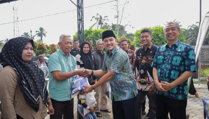 Wali Kota Tebing Tinggi Tinjau Langsung Penyaluran Bantuan Beras Tahap Pertama