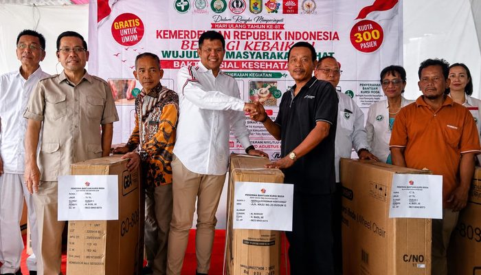 Budi SE Bagikan Belasan Kursi Roda Bagi Warga Kurang Mampu, Wabup Sergai Apresiasi