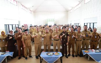Bupati Sosialisasi Kadarkum di Kecamatan Kemeri