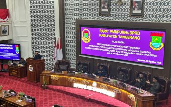 Hadiri Paripurna DPRD, Bupati Sampaikan KUA PPAS 2026