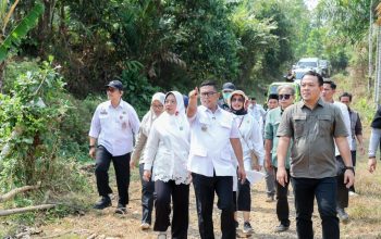 Dengar Keluhan Warga, Gubernur Andra Soni Bangun Jalan Kampung Buluh Pandeglang