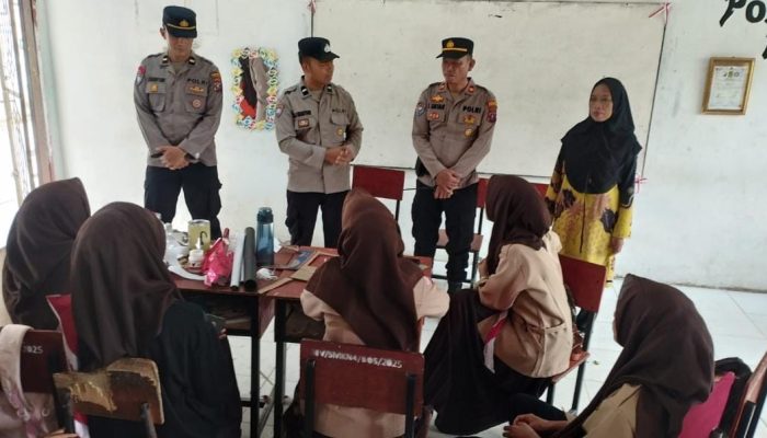 Personil Sat Binmas Ajak Pelajar Stop Bullying dan Bijak Bermedia Sosial