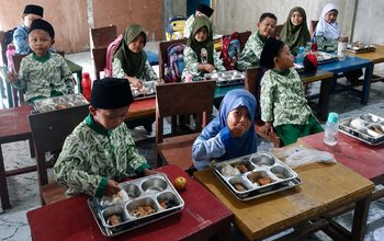 RA Al Mumtaz Blok 10 Puji Menu MBG SPPG Kota Tengah Dinilai Bergizi dan Buat Siswa Sehat