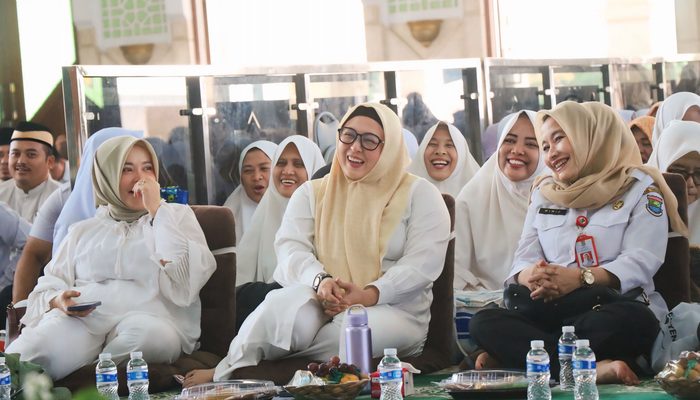 Wabup Intan Hadiri Peringatan Maulid Nabi Muhammad SAW Di Mesjid Al-Amjad