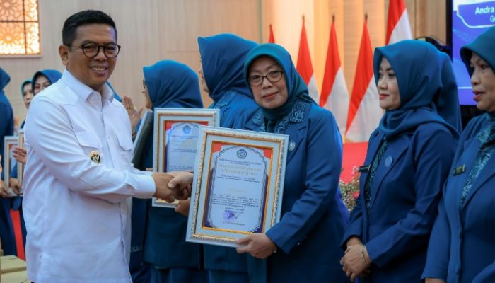 Gubernur Andra Soni Dorong Kesejahteraan Keluarga melalui 10 Program Pokok PKK