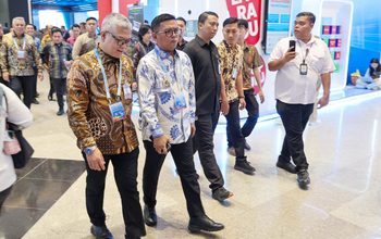 Gubernur Andra Soni Komitmen Dukung Perkembangan Perekonomian Digital