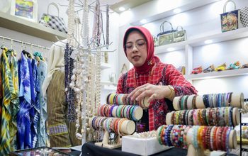 Hadir di Kriyanusa 2026, Tinawati Ingin Produk IKM dan UMKM Banten Semakin Dikenal