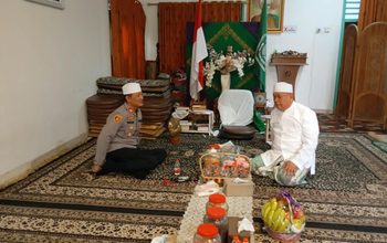 Jalin Silaturahmi, Kapolsek Tigaraksa Kunjungi Ketua MUI