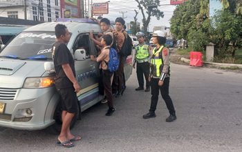 Kasat Lantas Polres Pematangsiantar Hinbau Angkot Utamakan Keselamatan Penumpang