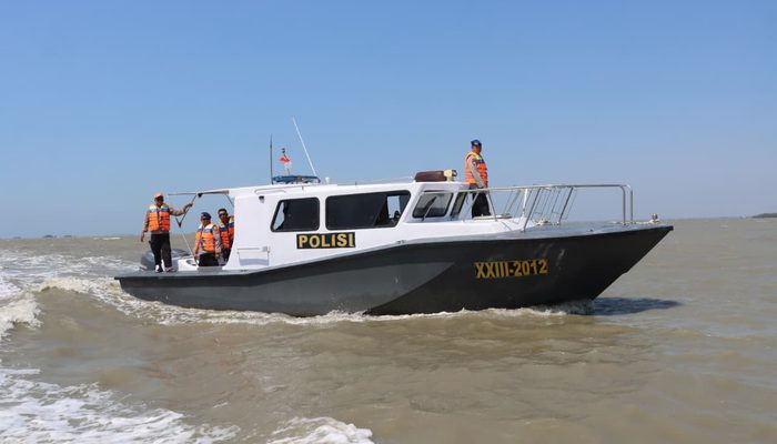 Patroli Laut, Kapolresta Tangerang Sisir Perairan Pulau Cangkir hingga Batas Serang
