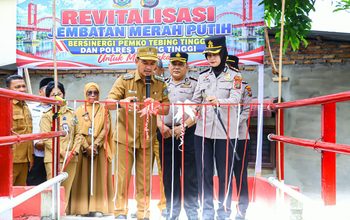Wali Kota Tebing Tinggi Resmikan Jembatan Merah Putih