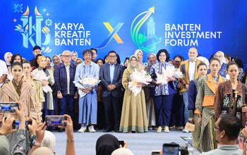 Apresiasi Karya Kreatif Banten, Gubernur Andra Soni Targetkan UMKM 1dan Wastra Lokal Bersaing di Kancah Global