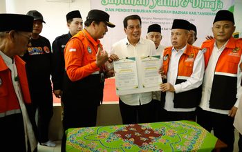 BAZNAS Kab Tangerang Salurkan Bantuan UMKM Hingga Kukuhkan Santri Gemilang
