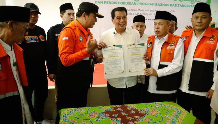 BAZNAS Kab Tangerang Salurkan Bantuan UMKM Hingga Kukuhkan Santri Gemilang