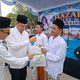 Kunjungi Bazaar HUT ke-26, Sekda Deden Serahkan NIB dan Sertifikat Halal