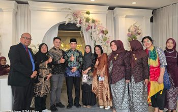 Peduli Sisihkan Waktu di Tengah 10 Undangan, Wagub Banten Hadiri Pernikahan Putri Wartawan Senior