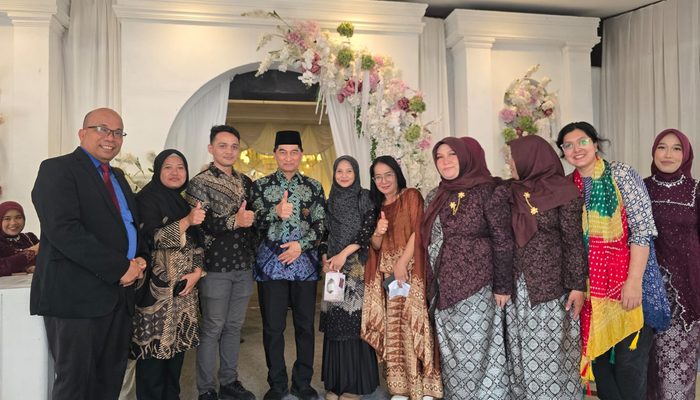 Peduli Sisihkan Waktu di Tengah 10 Undangan, Wagub Banten Hadiri Pernikahan Putri Wartawan Senior
