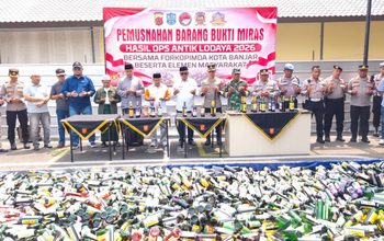 Polres Banjar Musnahkan Ribuan Botol Miras, Hasil Pengungkapan Gudang di Pataruman Tadi Malam