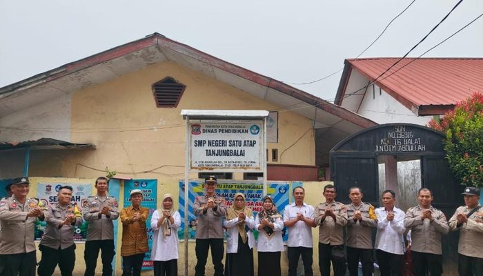 Wakil Wali Kota Tanjungbalai Bertemu dan Serahkan Bantuan kepada Warga Korban Kebakaran