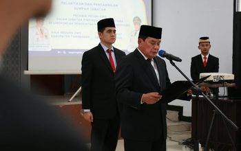 Tegas, Bupati Tangerang Copot Kasatpol PP
