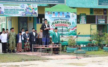 Wakil Wali Kota Tanjungbalai Inspektur Upacara Peringatan Hari Santri di Pesantren Alwashliyah